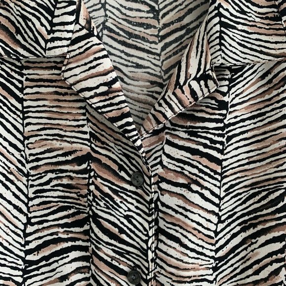Alison Daley Blouse Top Sz 12 Animal Print Jungle Long Sleeve Button Collared - Picture 3 of 12